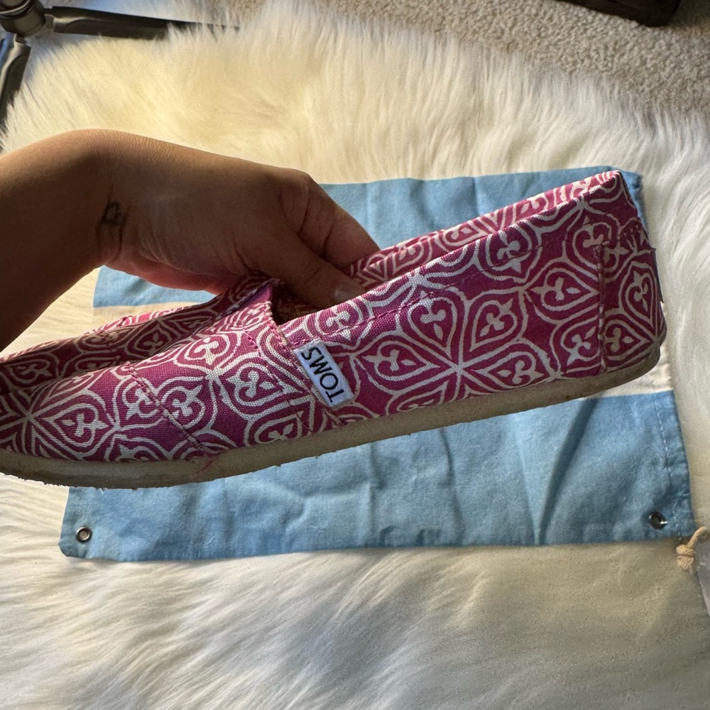 TOMS Pink Patterned Slip-On Shoes - Picture 3 of 3